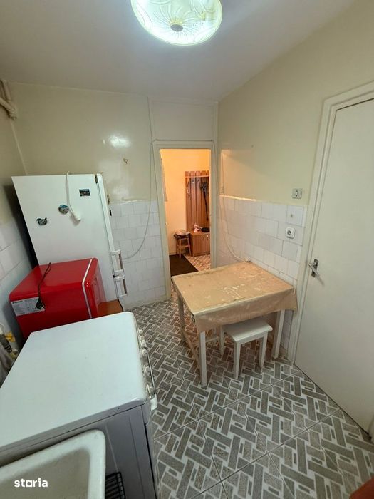 2 CAMERE  la parter cu centrala,48mu,  Cornisa Bistritei