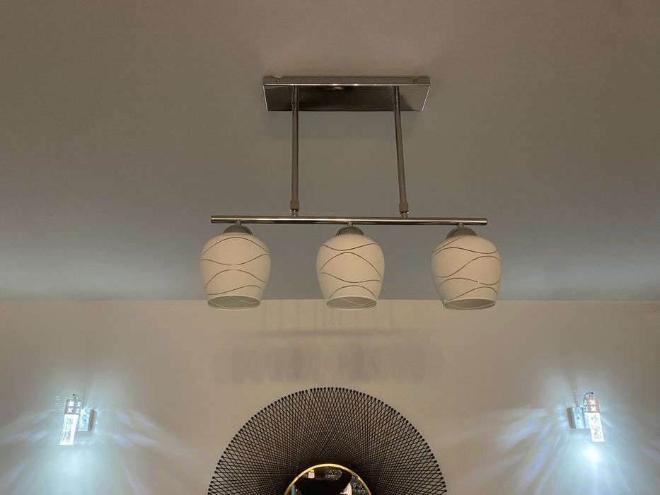 Lustra deosebita becuri cadou