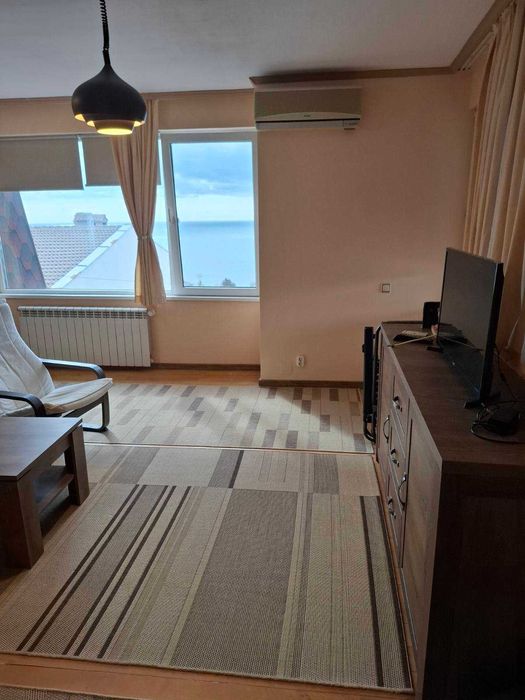 Дава се под наем Етаж от къща в Варна, м-т Траката - 120 кв.м за 1200 € - Снимка #8
