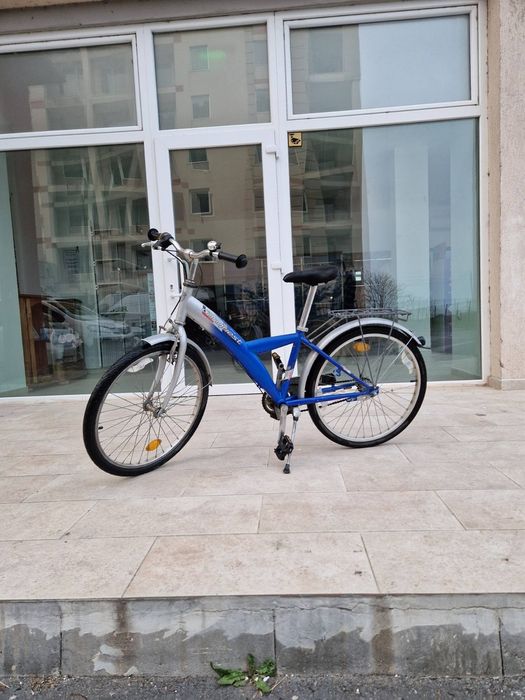 Продавам колело за 10-12 години