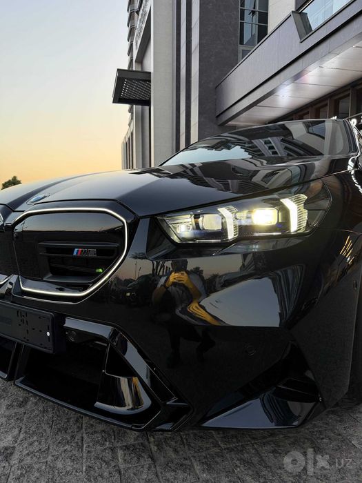 Продам BMW M5 G90