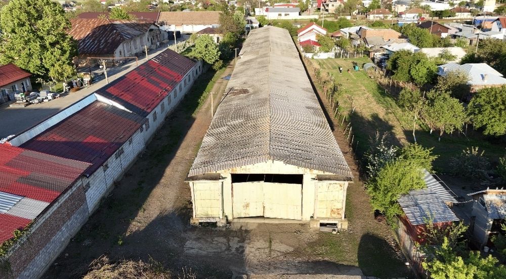 Inchiriez HALA 1545 mp DRĂGĂŞANI - acces 2 strazi