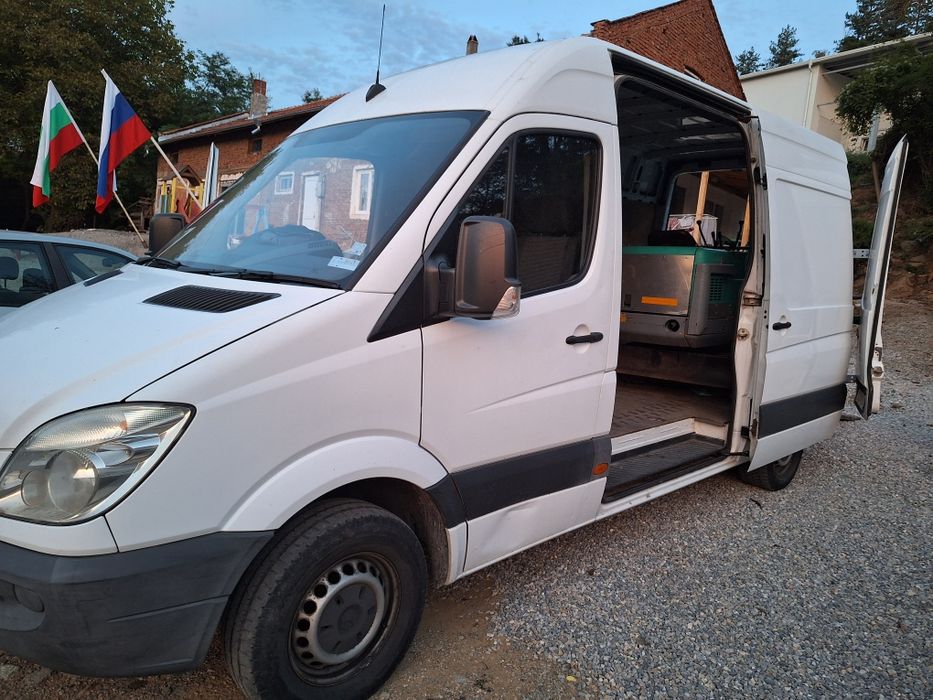 Мерцедес бенц 313 цената е в лева