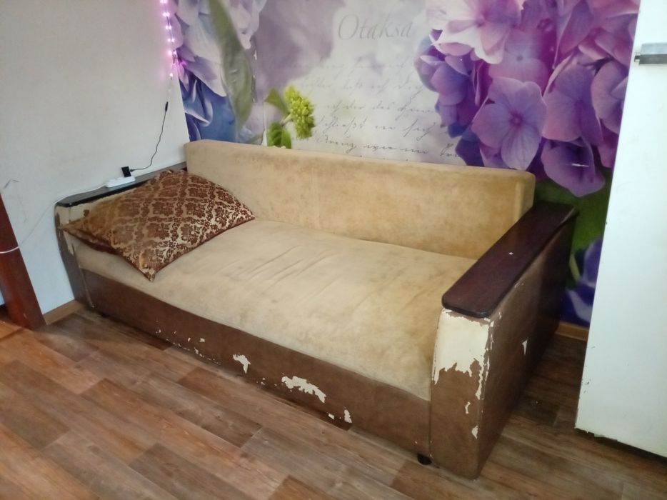 Диван раскладной, самовывоз, отдам даром