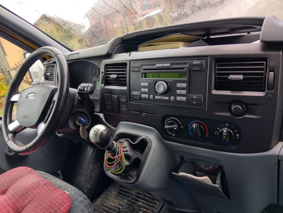 Ford transit 2.2 anul 2013