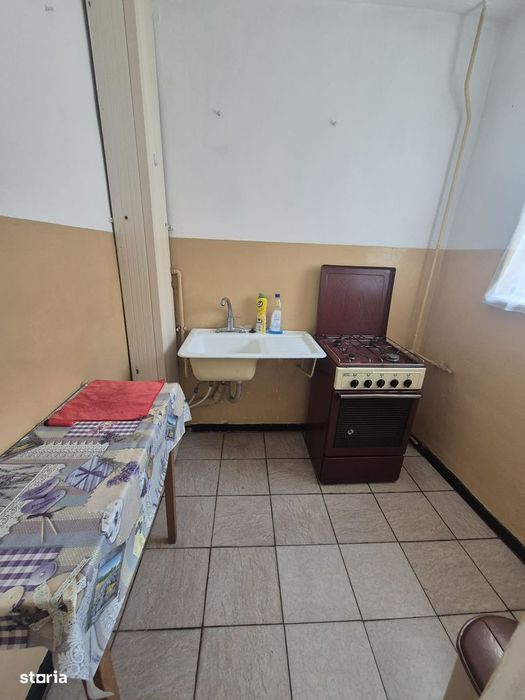 Garsoniera Zamca de inchiriat