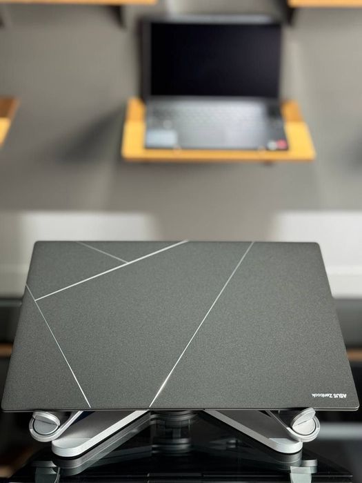 Asus Zenbook S14 yangi