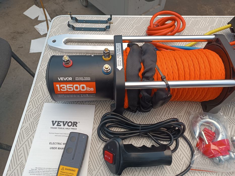 Лебедка Vevor 13500lbs за пътна помощ , джип  ..