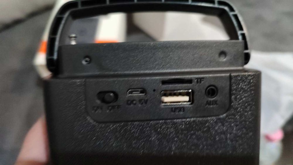 Тонколона Kisonli Q2, Bluetooth, USB, SD, FM!