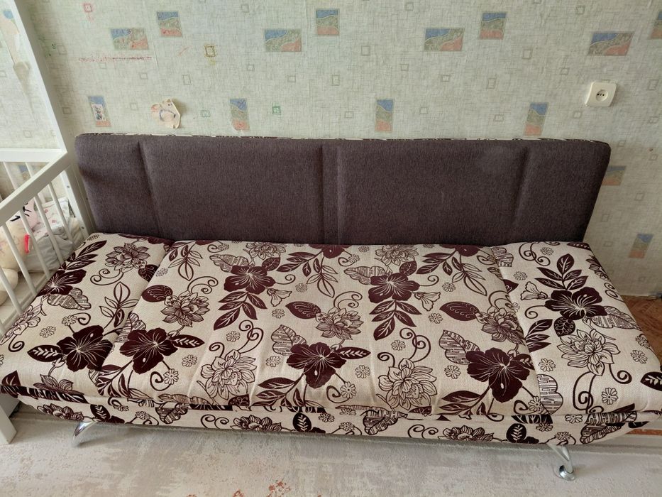 Диван б/у. Самомывоз