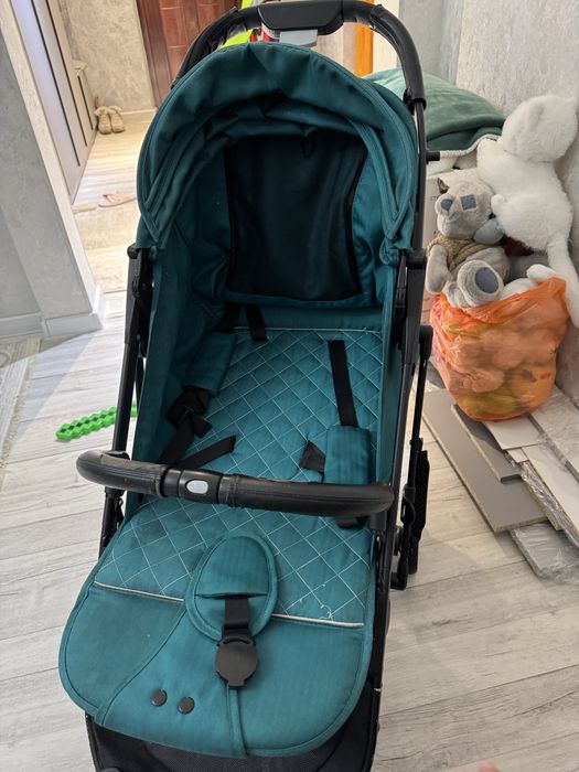 Продам коляску для новорожденных