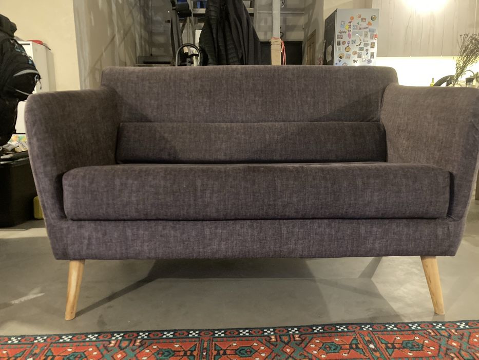 Диван компактный бу продается