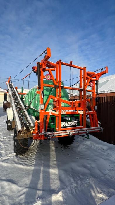 Самоходный опрыскиватель Авагро