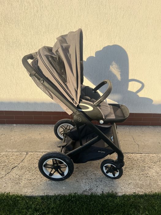 Carucior 3 in 1  cu scoica si landou