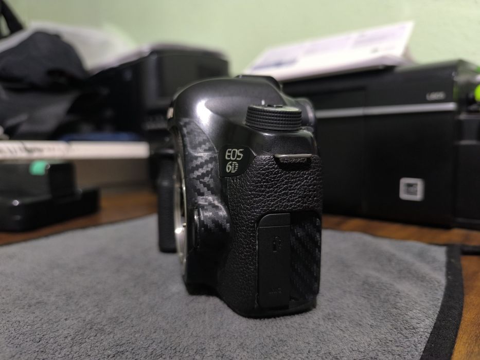 Canon 6D.  Body Tez sotiladi