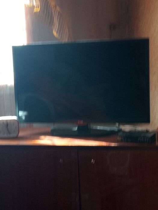 Продам телевизор