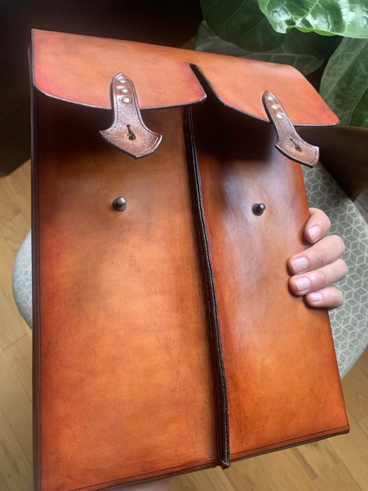 Кожен Калъф за лаптоп/ ipad.