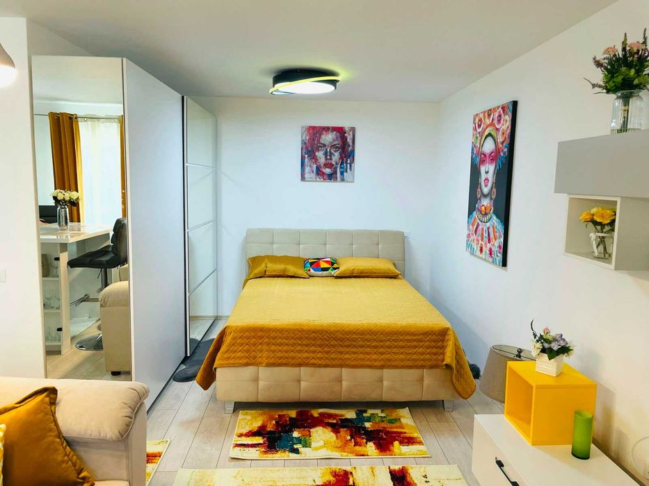 Studio de inchiriat etaj 1 Brasov 40 mp Coresi Top City parcare mobilt si utilat