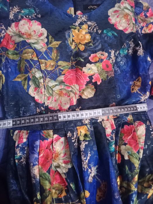 Rochie midi cu imprimeu floral