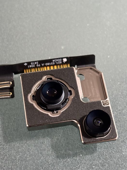 Части за iphone 13