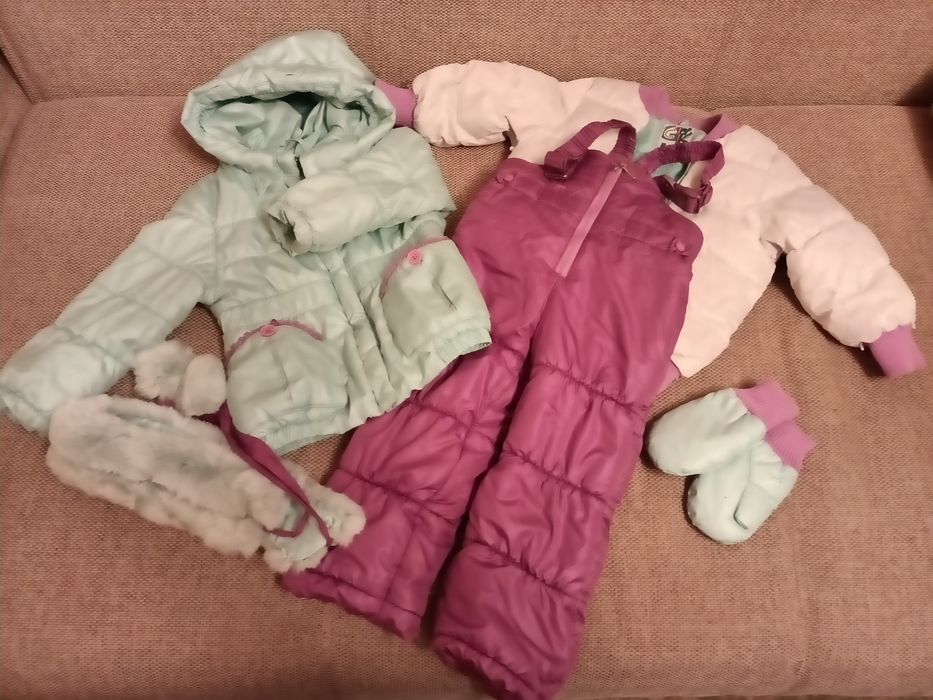 Продам зимние вещи на маленькую девочку