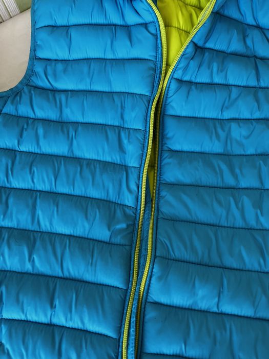 Безрукавка на подростка