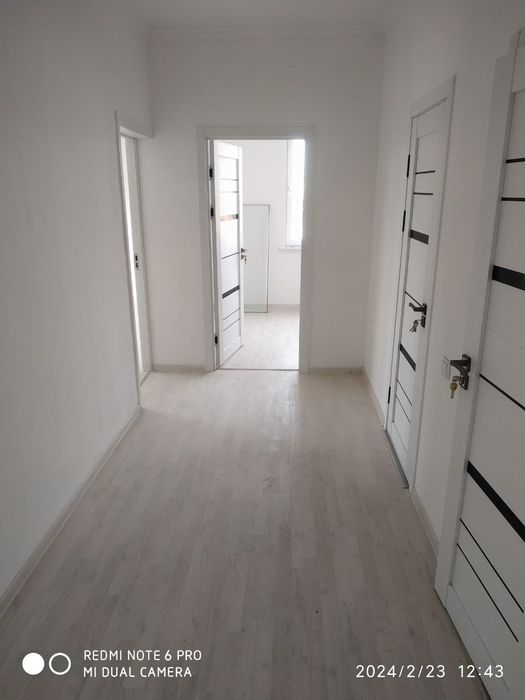 Новостройка 2 хонали  уй сотилади