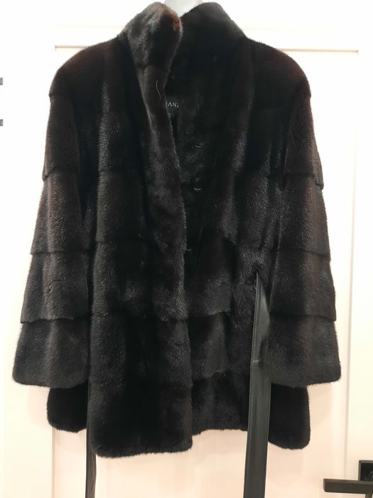 Продам норковую шубу