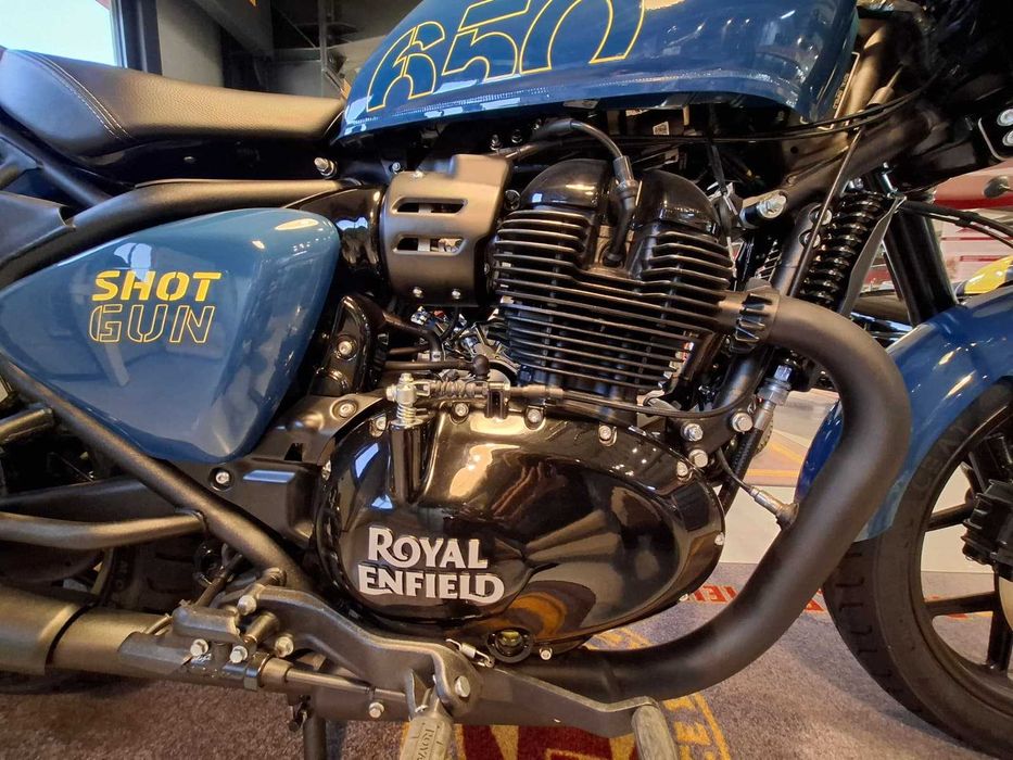 MOTOCICLETA NOUA, 0 KM, PRET PROMOTIONAL - Royal Enfield Shotgun 650 - 6000 euro cu tva