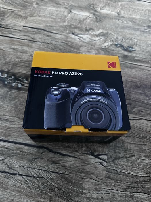 Vand aparat foto kodak nou la cutie,  nefolosit