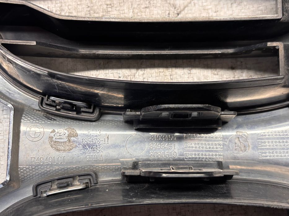 Предна бъбрек решетка (комплект) • BMW X1 F48