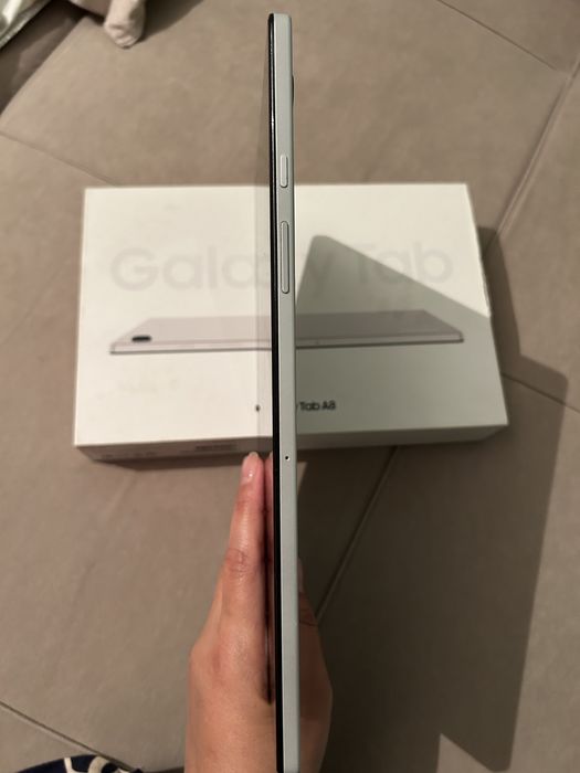 Galaxy Tab A8 продам