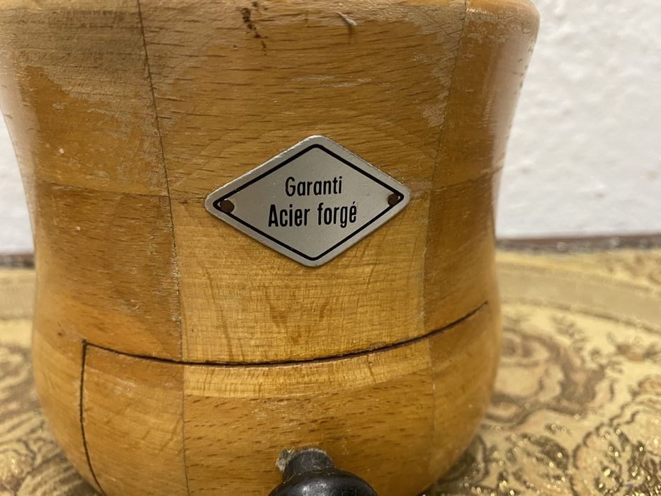 Френска мелничка за кафе кафемелачка