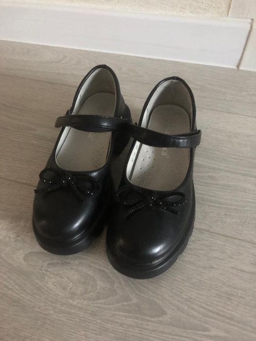 Туфли чёрные 31 размер