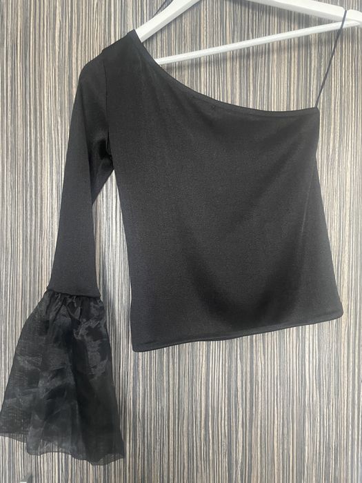 Блуза Zara с един ръкав