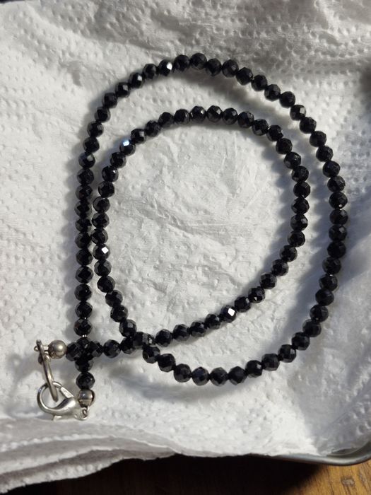 Браслеты и бусики