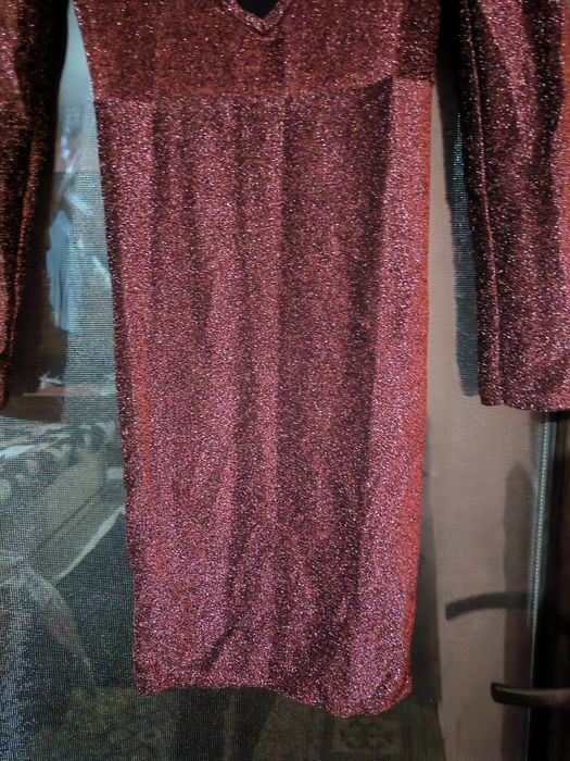 Rochie.   cu.  sclipici