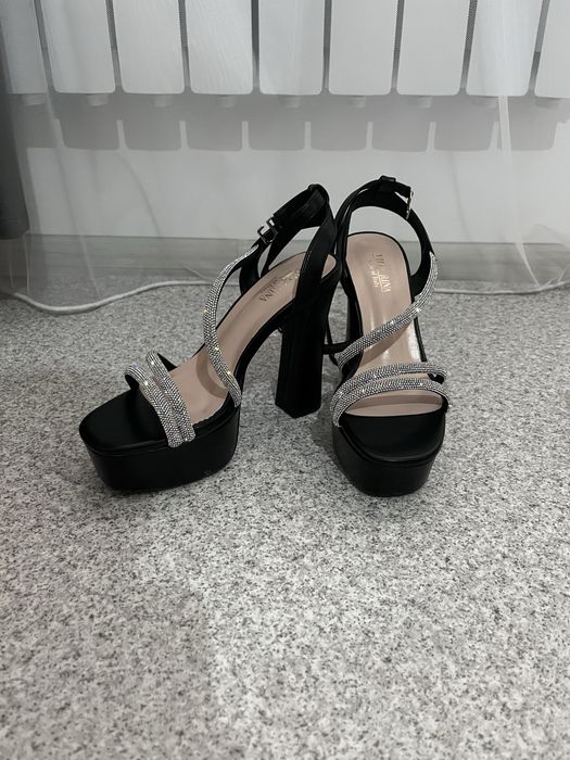 Продам туфли на выход