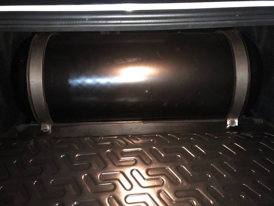 Срочно сотилади жентра 3 поз