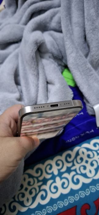 Продам Iphone 15pro