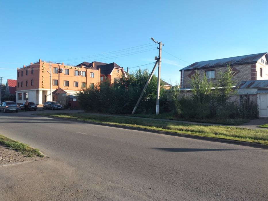 Продается два дома на одном участке