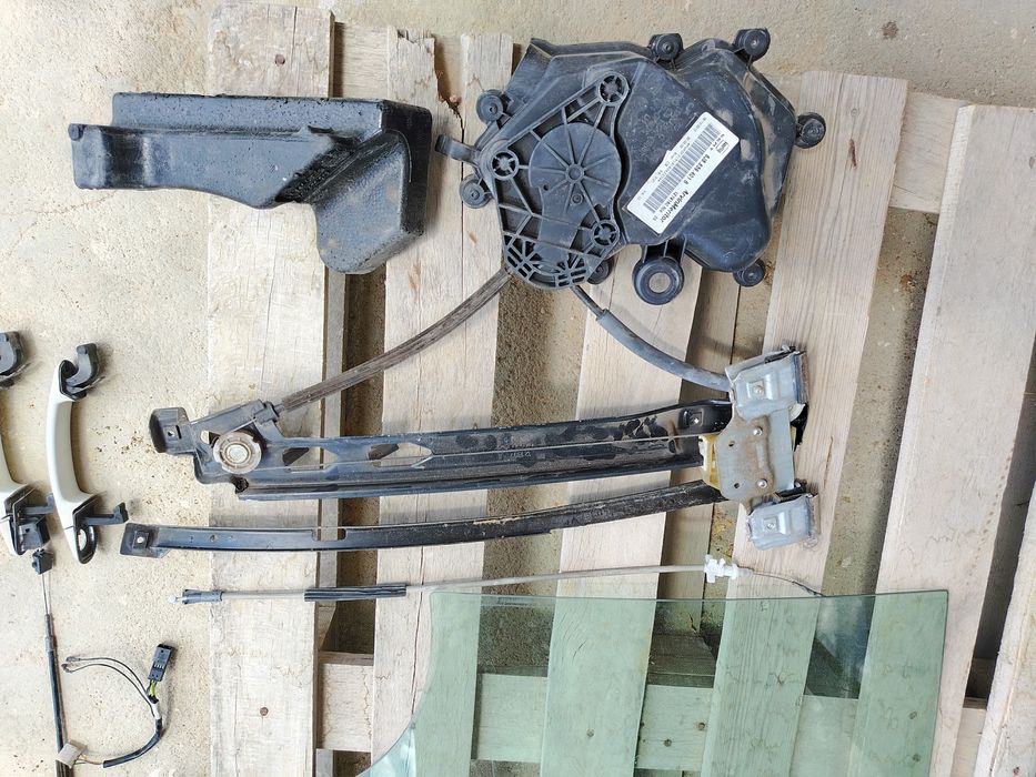 части за seat ibiza 6j Произвеждан: от 2008 до 2017 стъкло дръжки и др