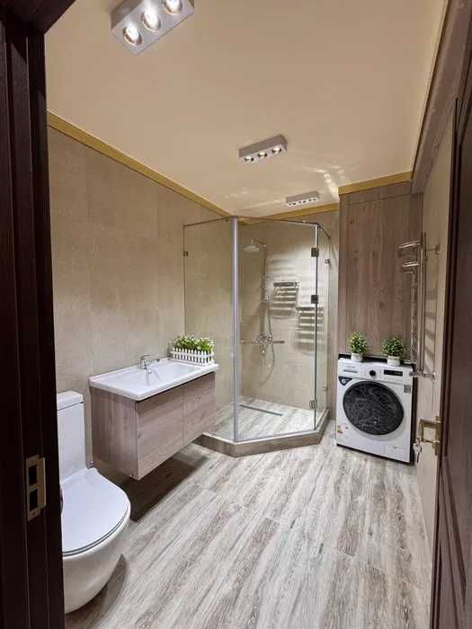 Продается шикарный коттедж в Яшнабадском районе