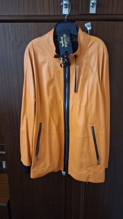 Дамски кожени якета и рокли