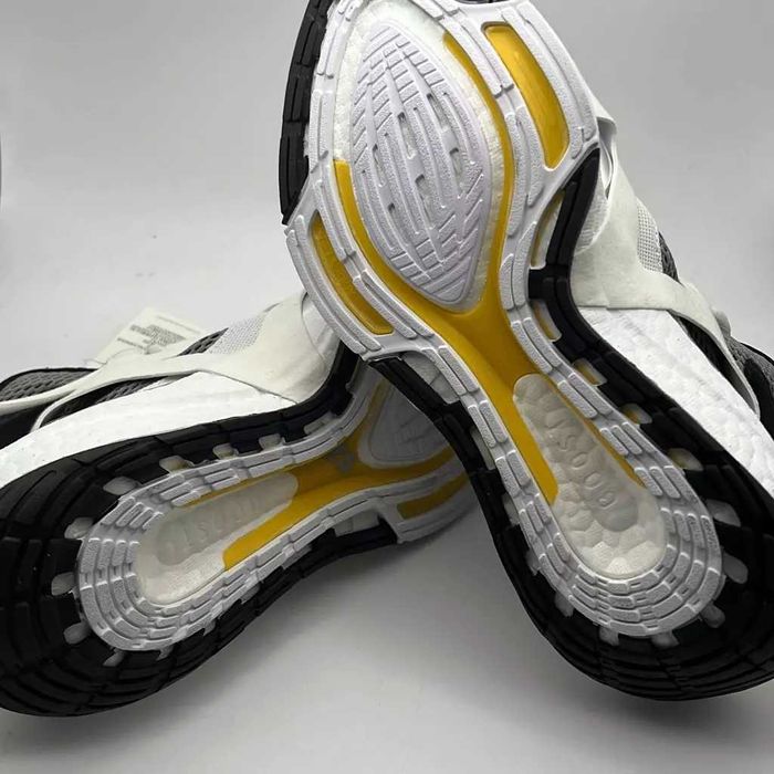 РАЗПРОДАЖБА Оригинални  дамски обувки ADIDAS STELLA McCARTNEY Ultraboost размери EU38, 41 1/3