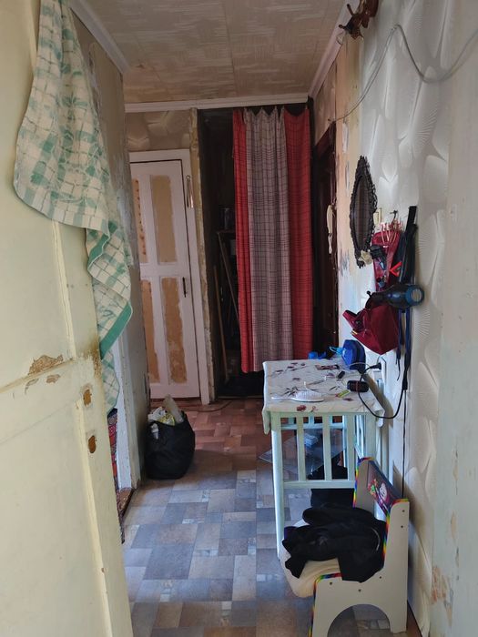 Продается Квартира 4х комнатная, в 6 мкр  .  Или обмен с доплатой