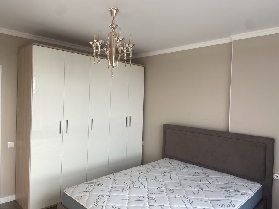 Спальный большой шкаф