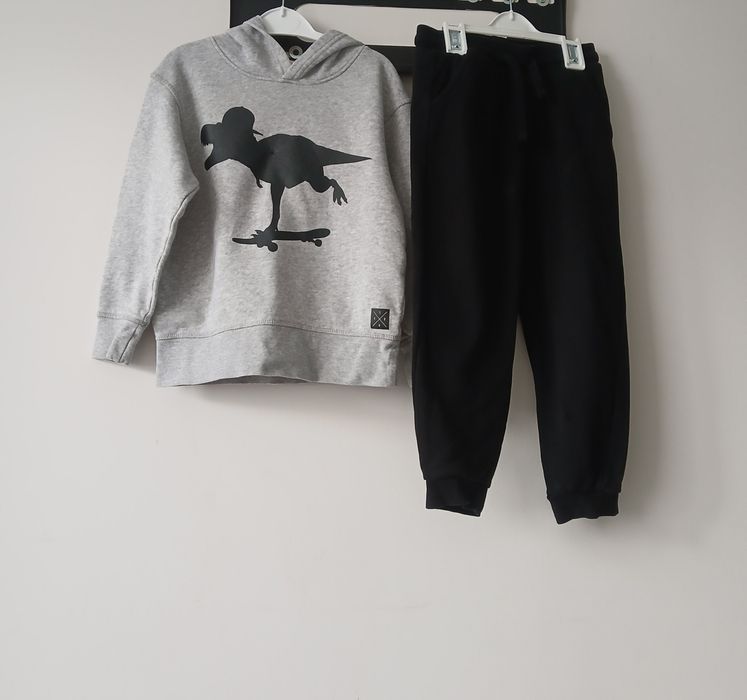 Комплекти  benetton  h&m 4-5 години