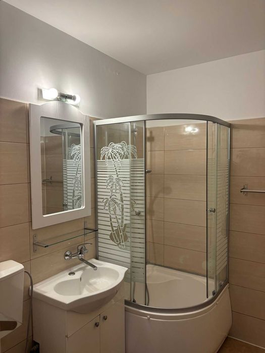 1 MAI inchiriez  apartament 2 camere
