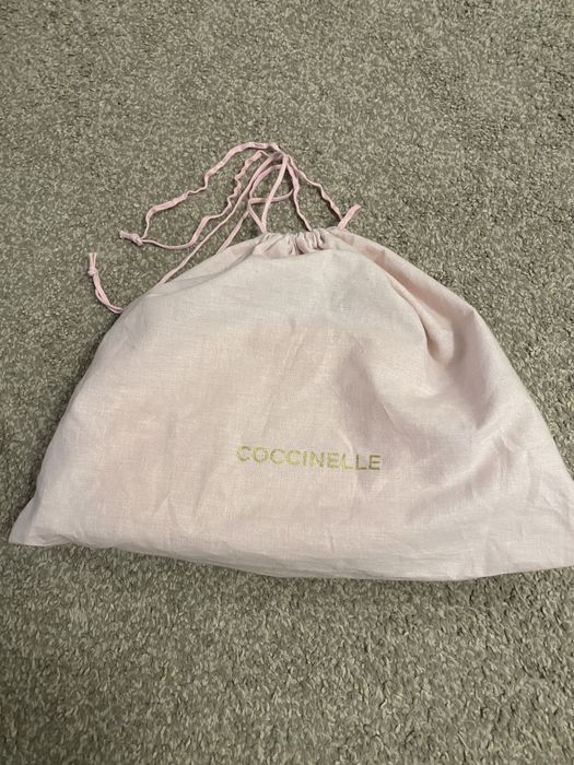 Дамска чанта Coccinelle естествена кожа